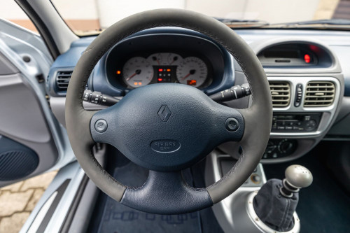 Renault Clio V6_58
