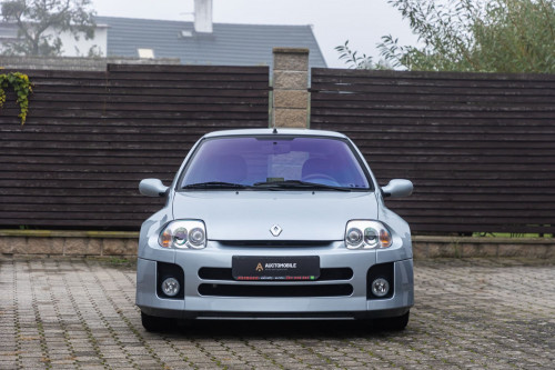 Renault Clio V6_85