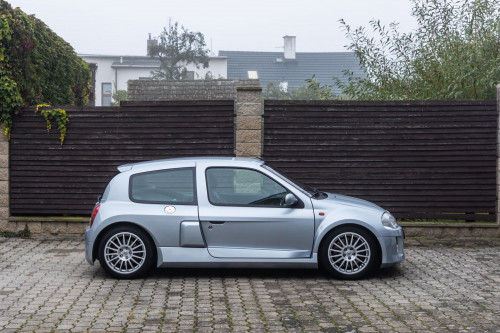 Renault Clio V6_94