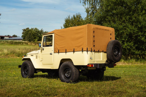 toyota-landcruiser-zluta-zmenseno-5-c9c6